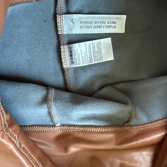 Saks Fifth Avenue Faux Leather Pull On Pants Brown Tapered Elastic Waist Medium - Picture 4 of 10